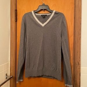 Mens V-neck sweater